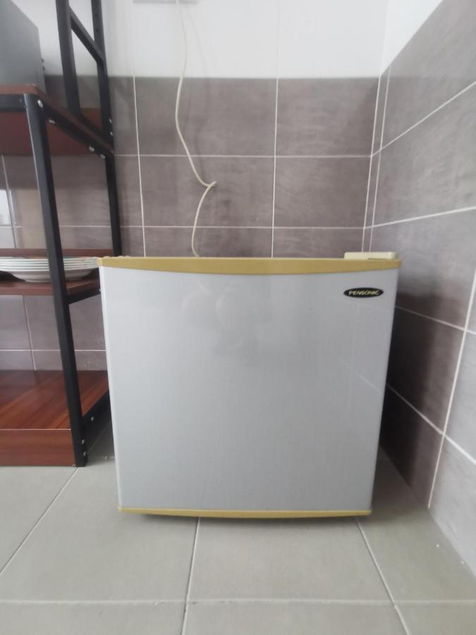 מואר Oyo Homes 90524 D'J Pegaso Serom Homestay מראה חיצוני תמונה