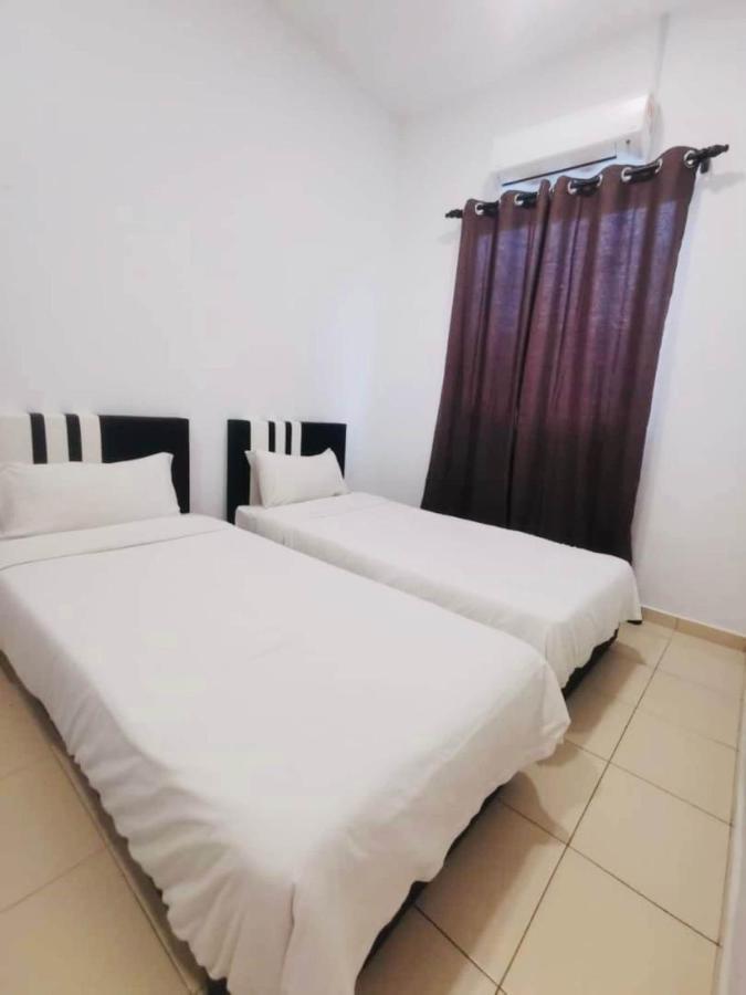 מואר Oyo Homes 90524 D'J Pegaso Serom Homestay מראה חיצוני תמונה